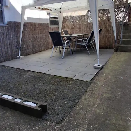 Am Rad- Und Wanderweg * Nerdlen